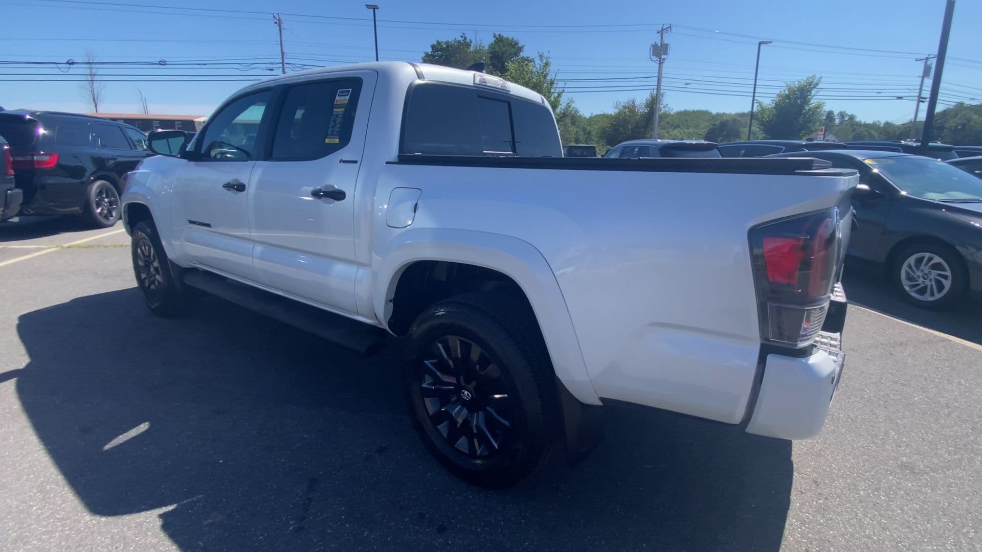 2023 Toyota Tacoma Limited - Photo 8
