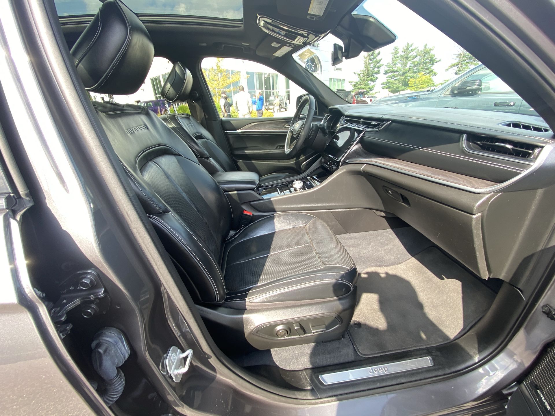 2023 Jeep Grand Cherokee L Overland - Photo 25