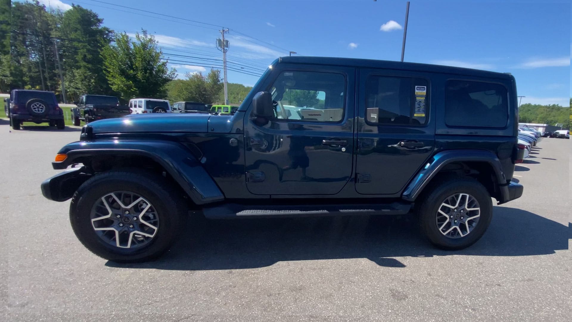 2025 Jeep Wrangler 4-Door Sahara - Photo 7