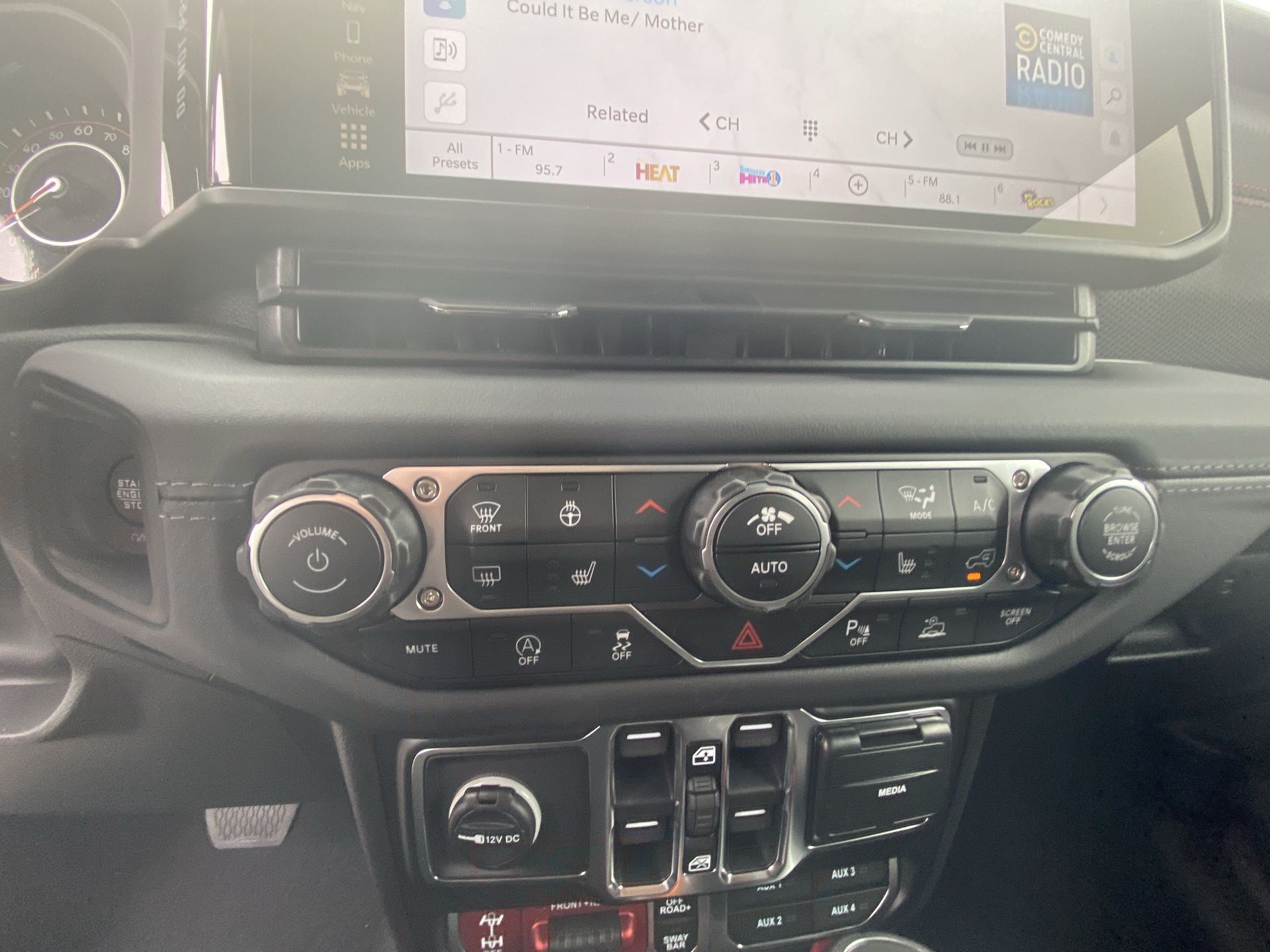 2026 Jeep Wrangler 4-Door Rubicon X - Photo 18