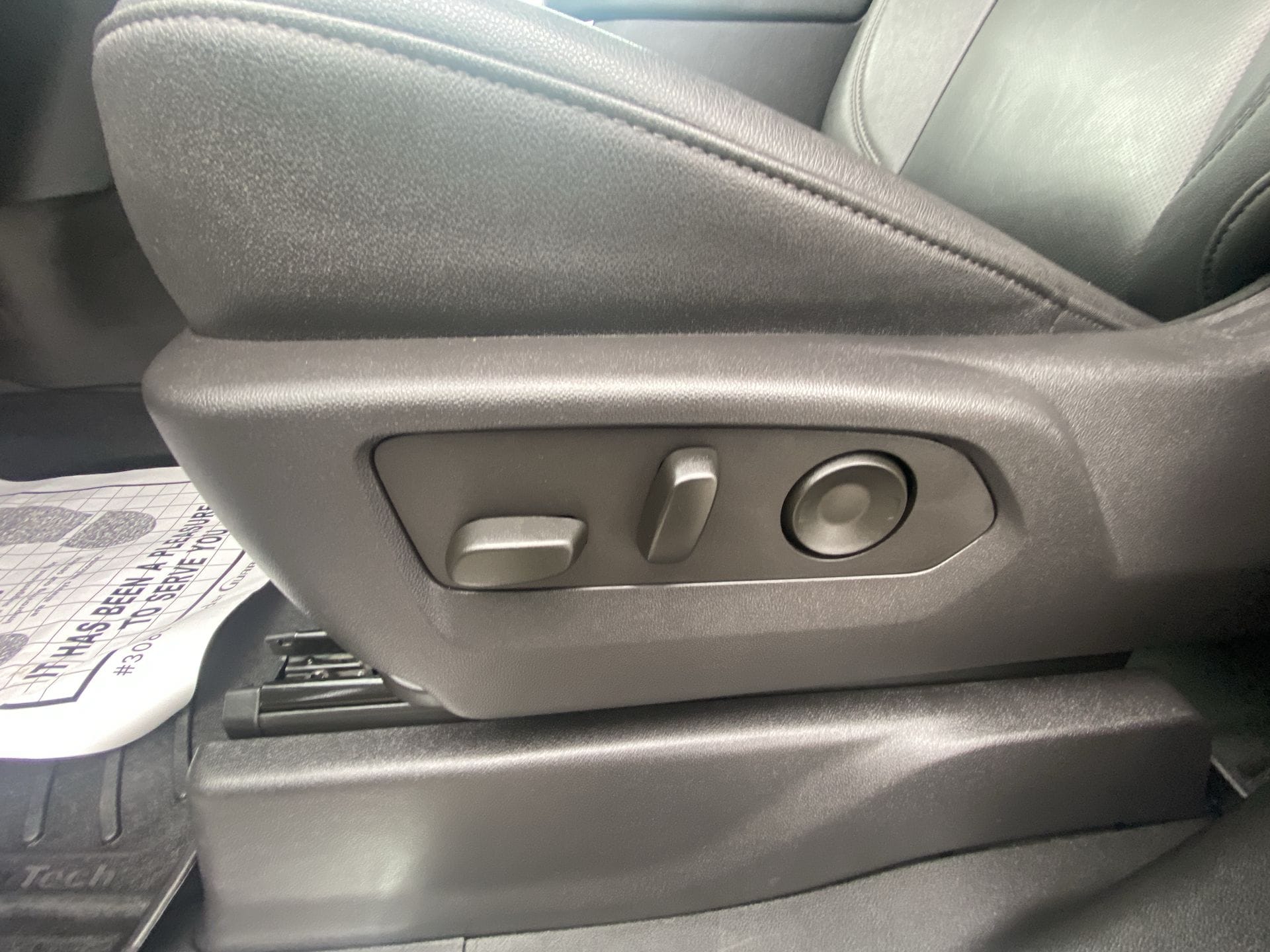 2024 Chevrolet Silverado 2500HD LTZ - Photo 12