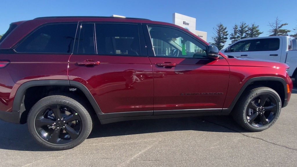 New 2025 Jeep Grand Cherokee ALTITUDE X 4X4 Sport Utility