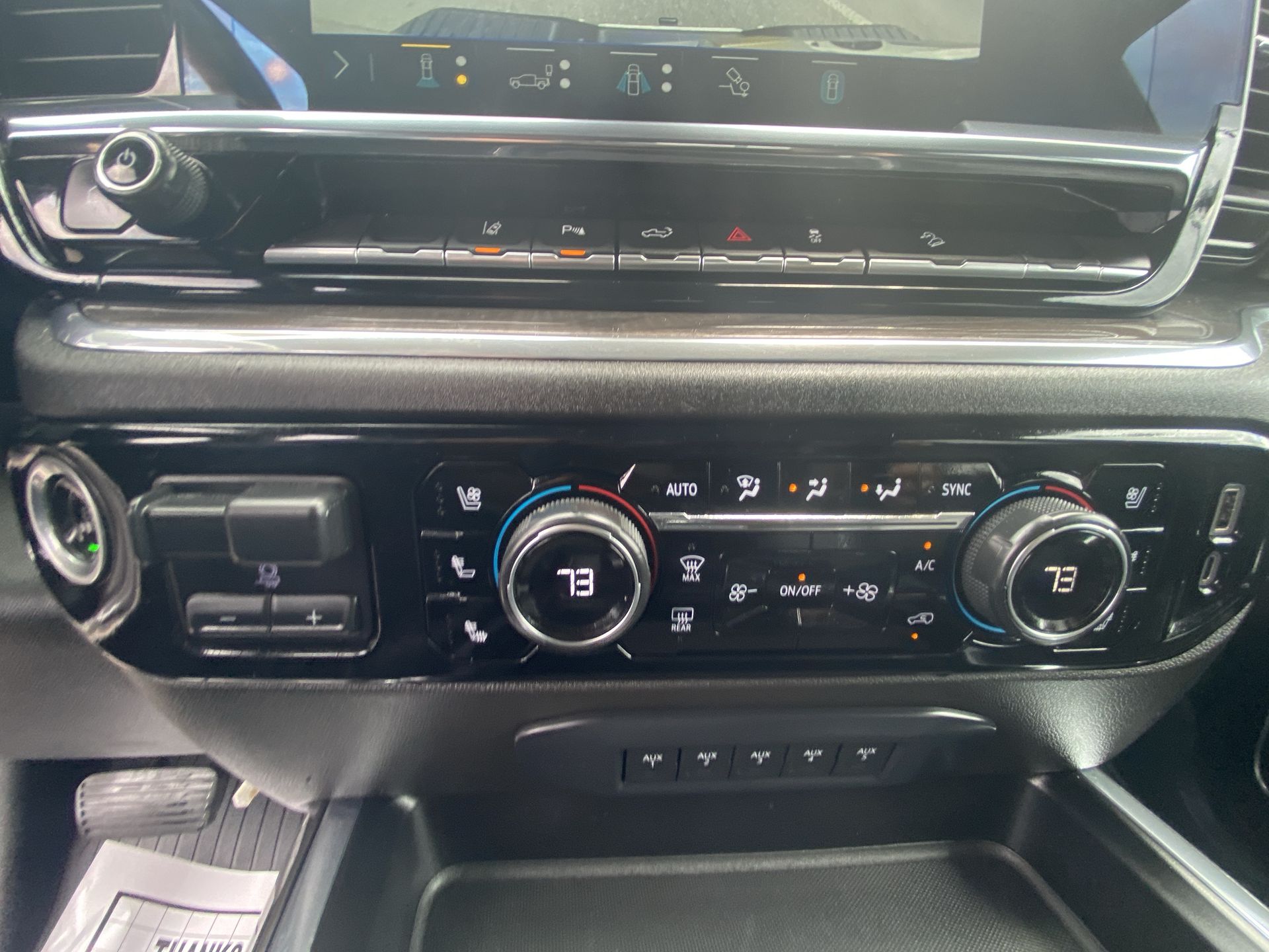 2024 Chevrolet Silverado 2500HD LTZ - Photo 18