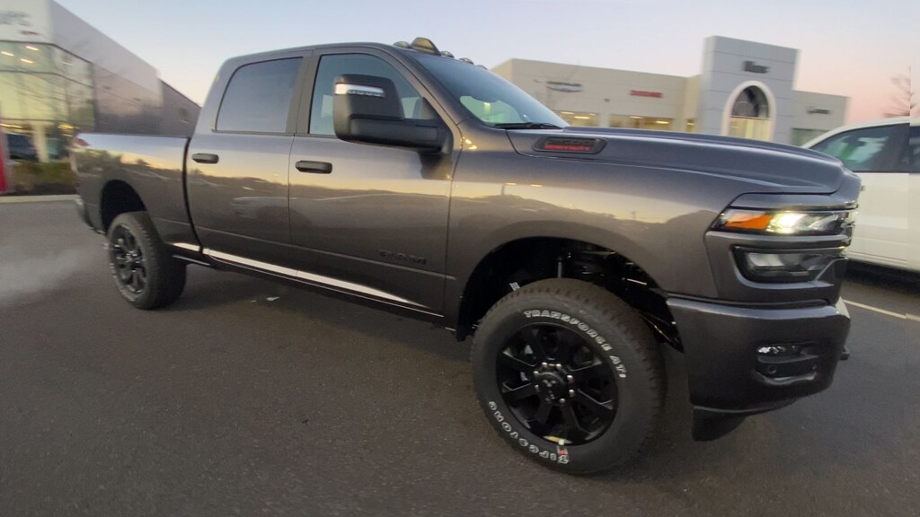 New 2026 Ram 2500 BIG HORN CREW CAB 4X4 6'4 BOX Pickup