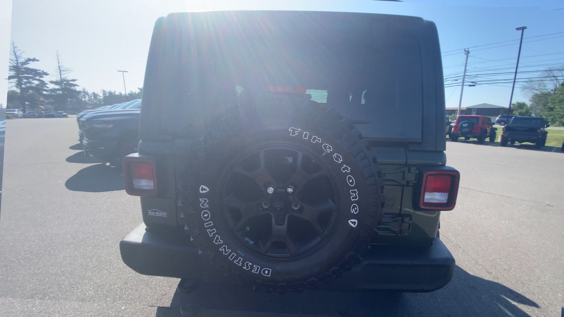 2021 Jeep Wrangler Willys - Photo 9