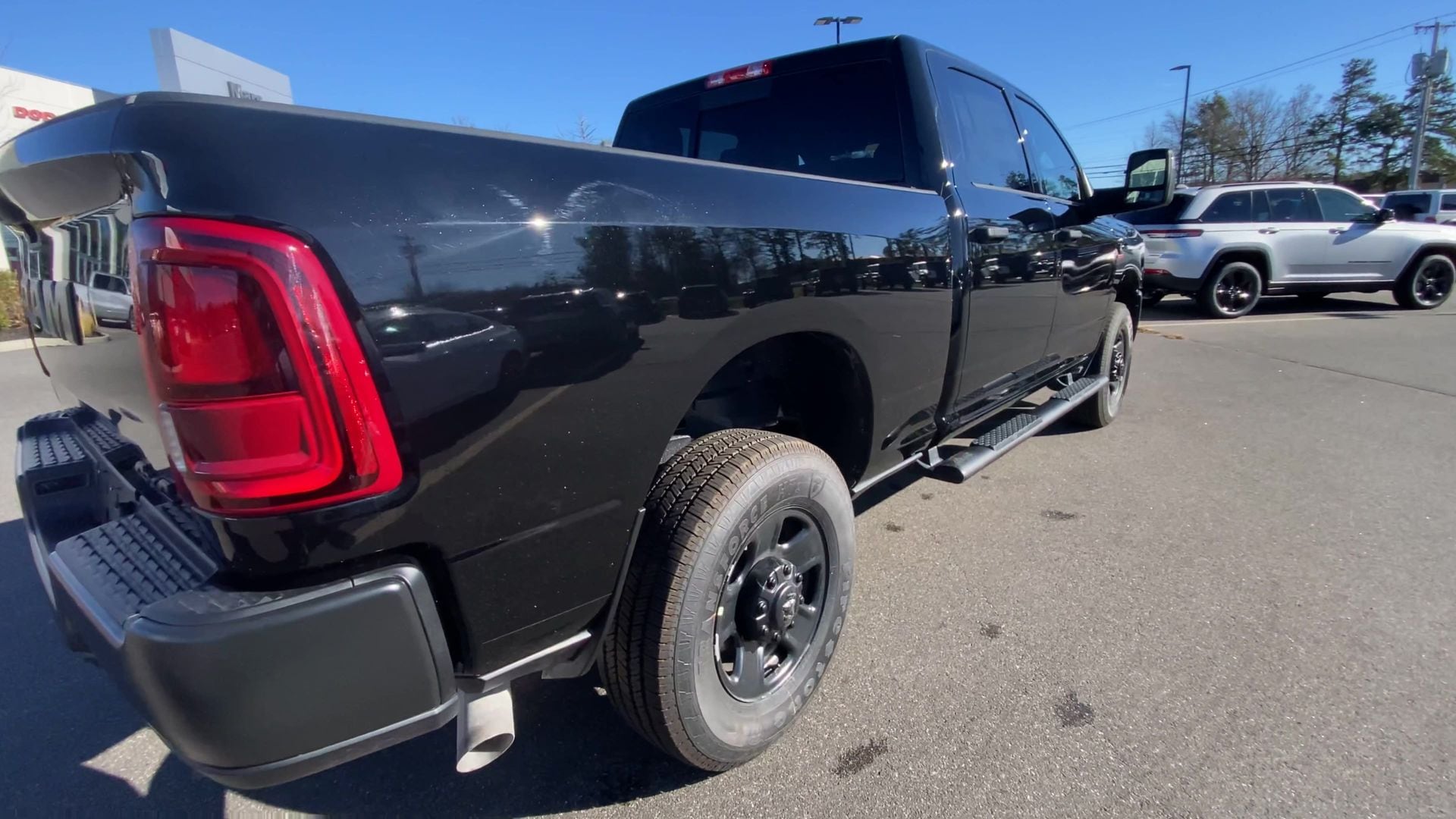 2026 RAM 2500 Tradesman - Photo 2