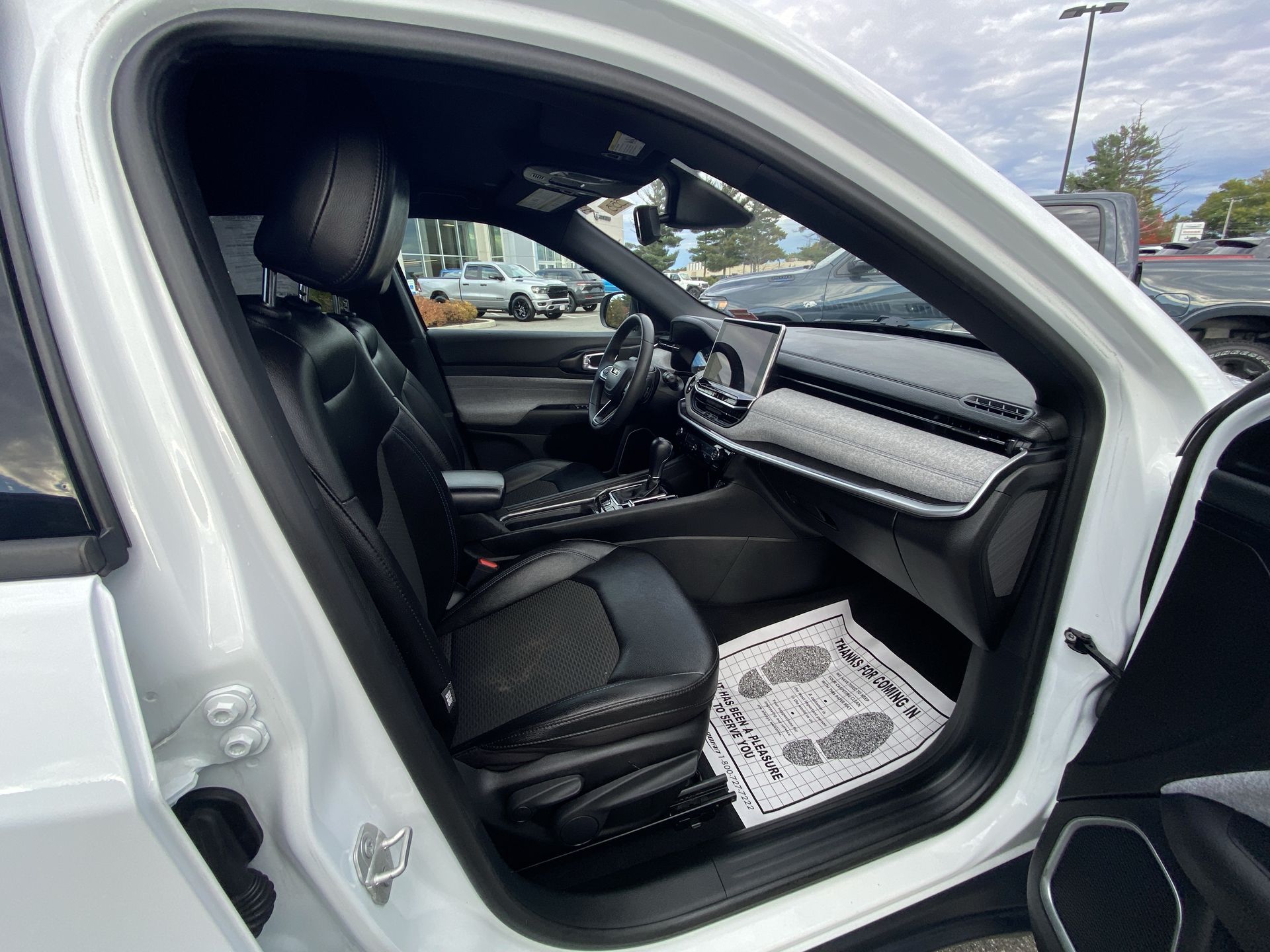 2024 Jeep Compass Latitude - Photo 23