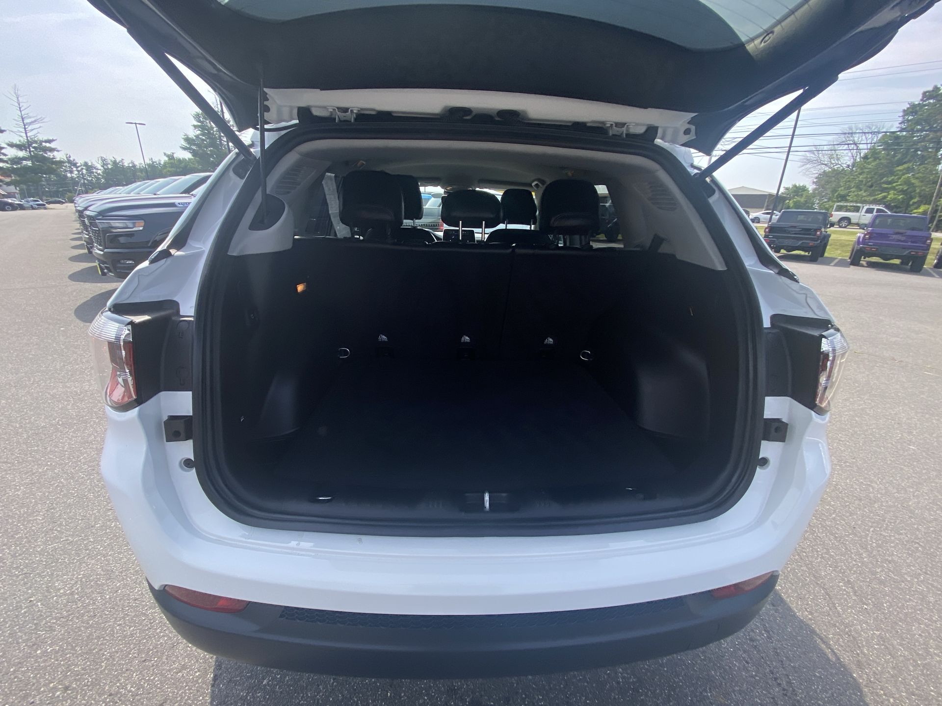2022 Jeep Compass Latitude - Photo 22