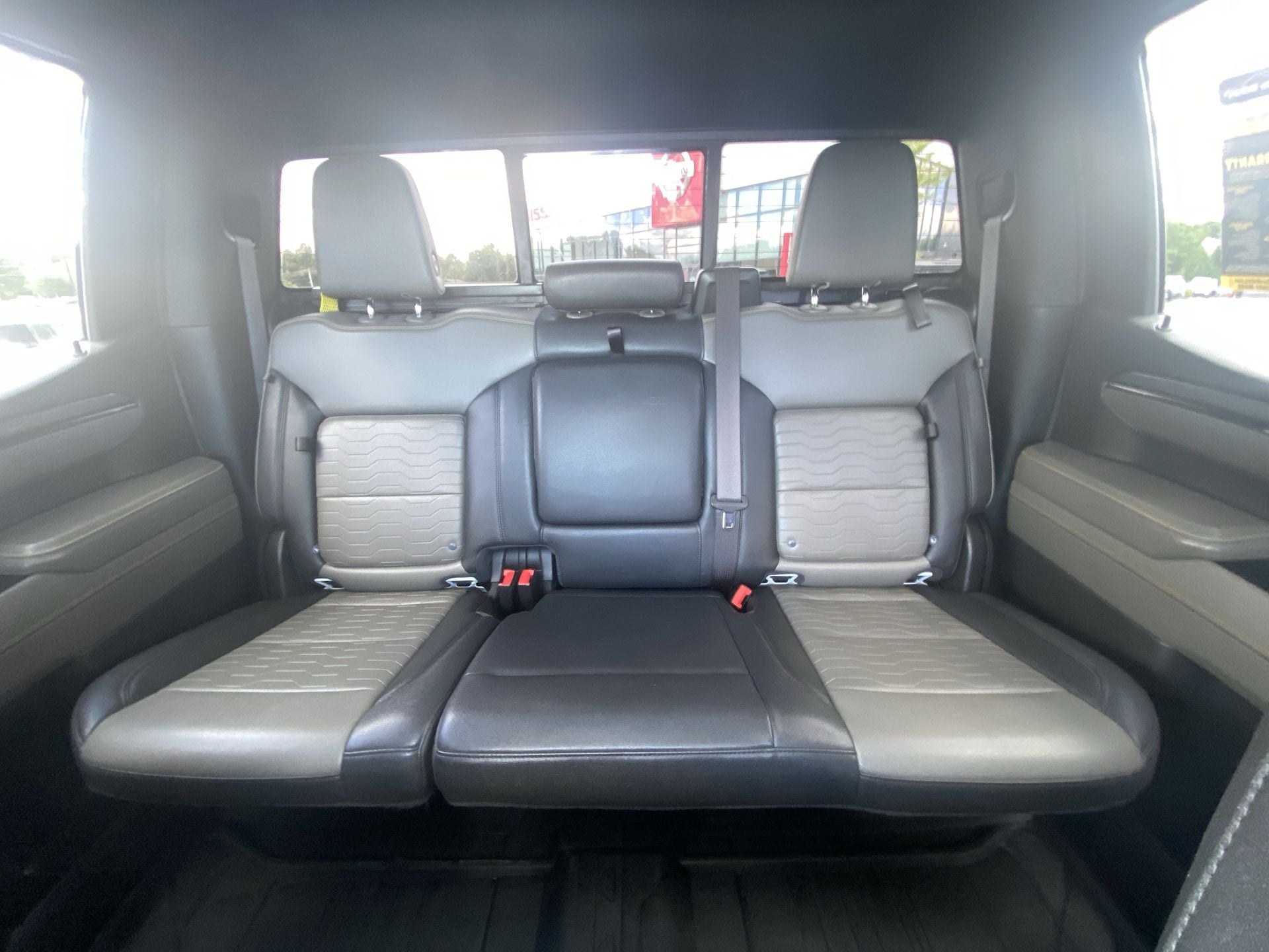 2023 Chevrolet Silverado 1500 ZR2 - Photo 22