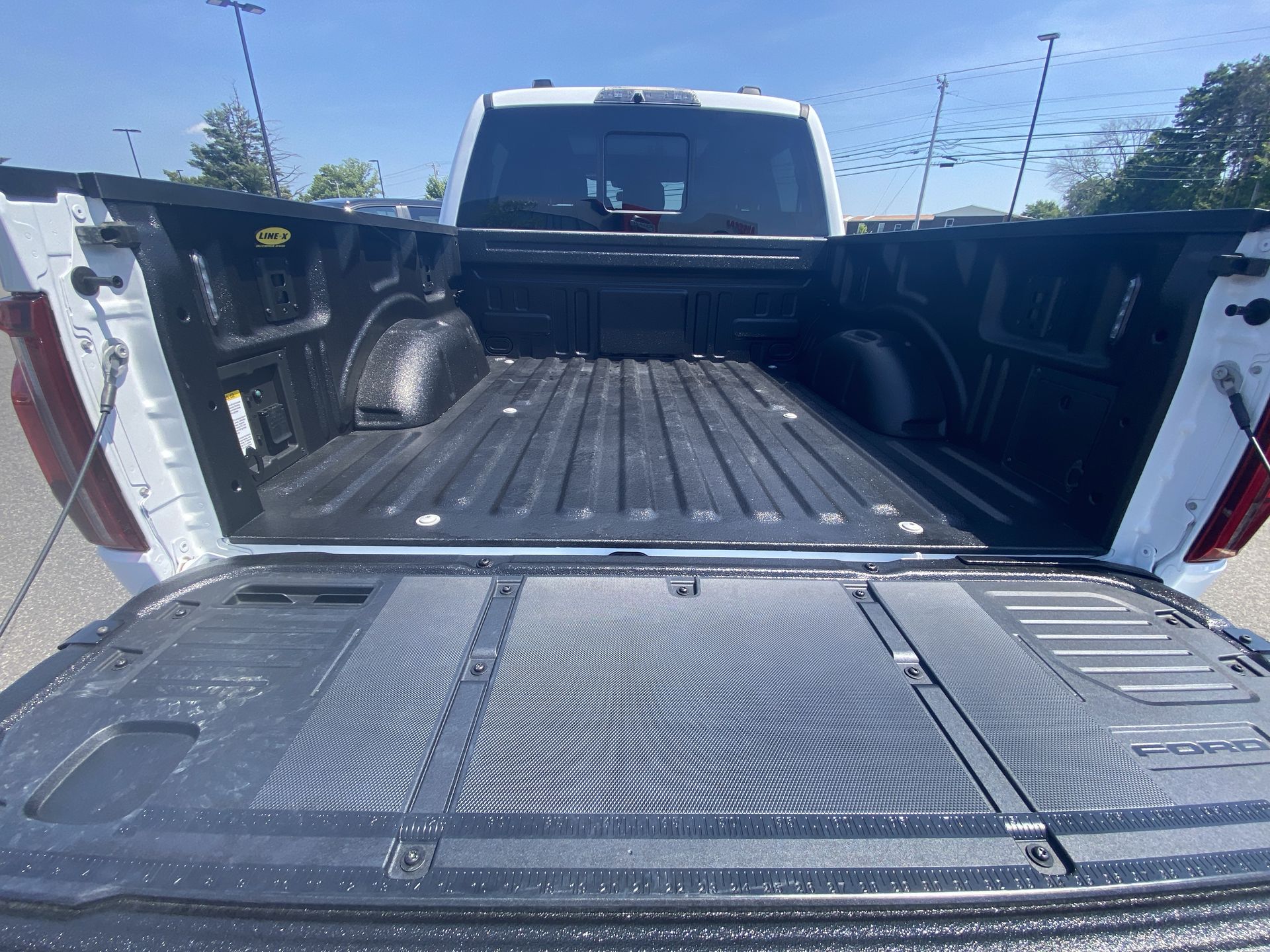 2025 Ford F-150 Raptor - Photo 23
