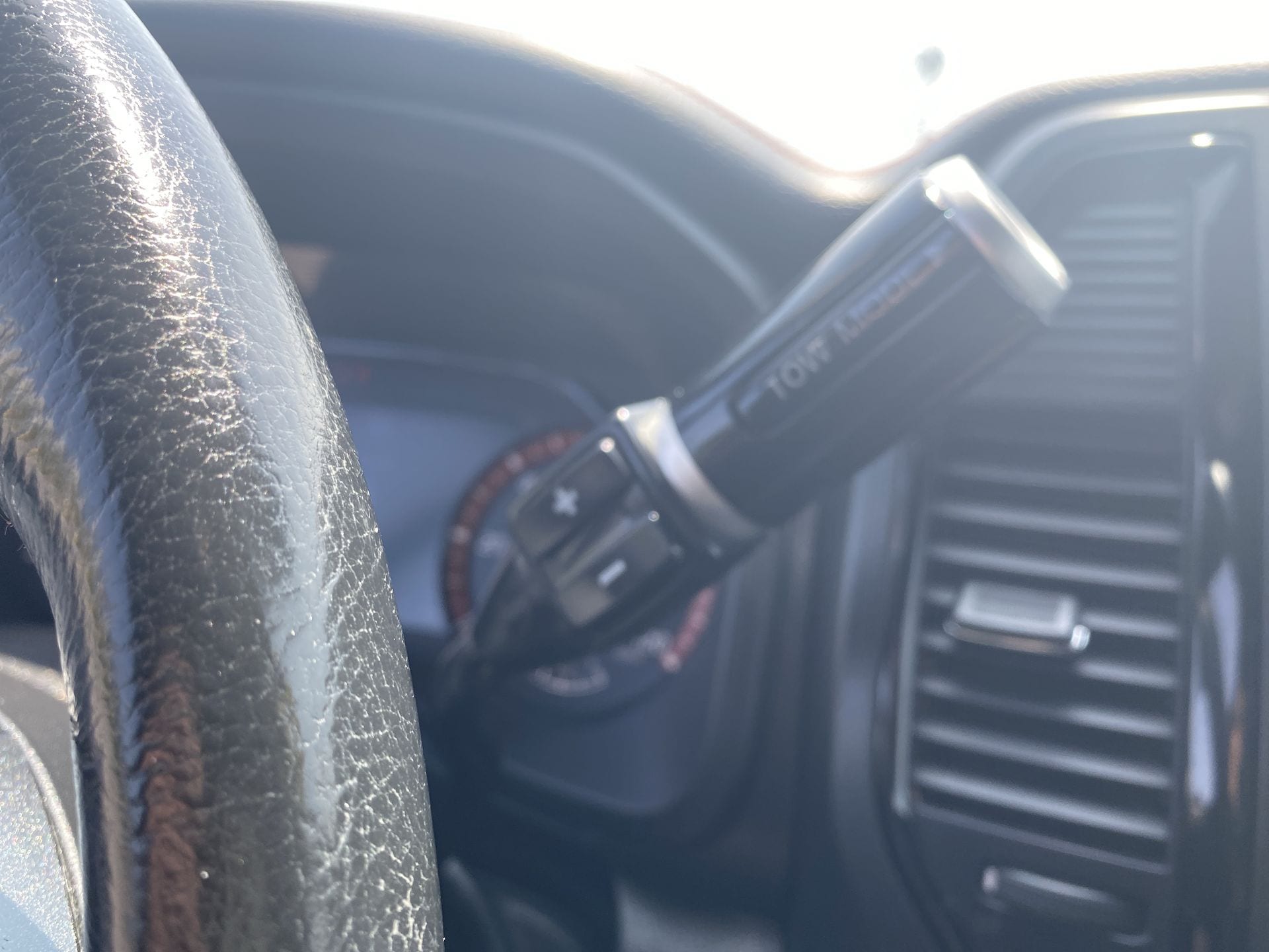 2023 Nissan Titan PRO-4X - Photo 18