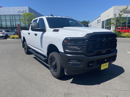 2025 Ram 2500 TRADESMAN CREW CAB 4X4 6'4 BOX Pickup