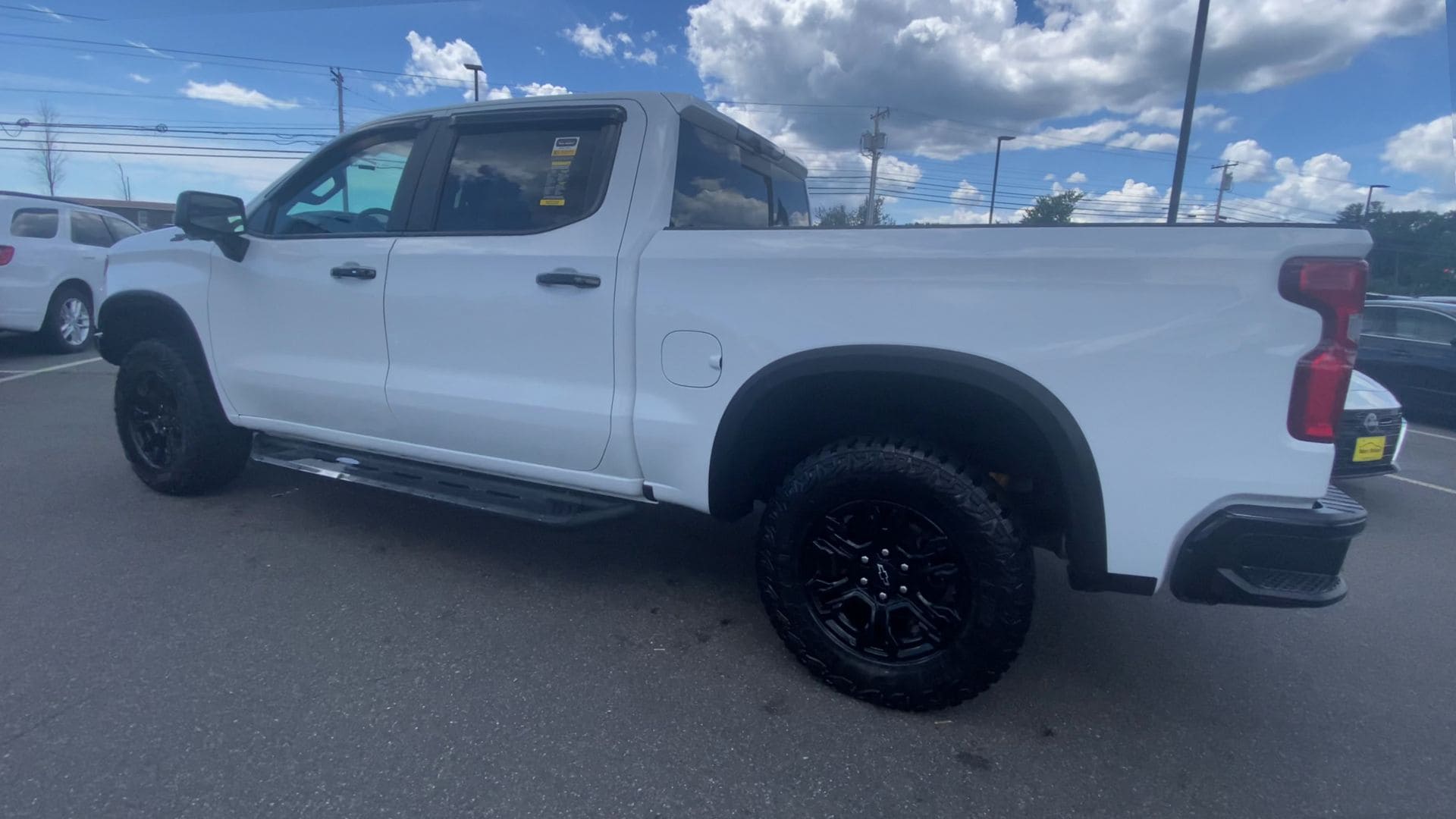 2023 Chevrolet Silverado 1500 ZR2 - Photo 8