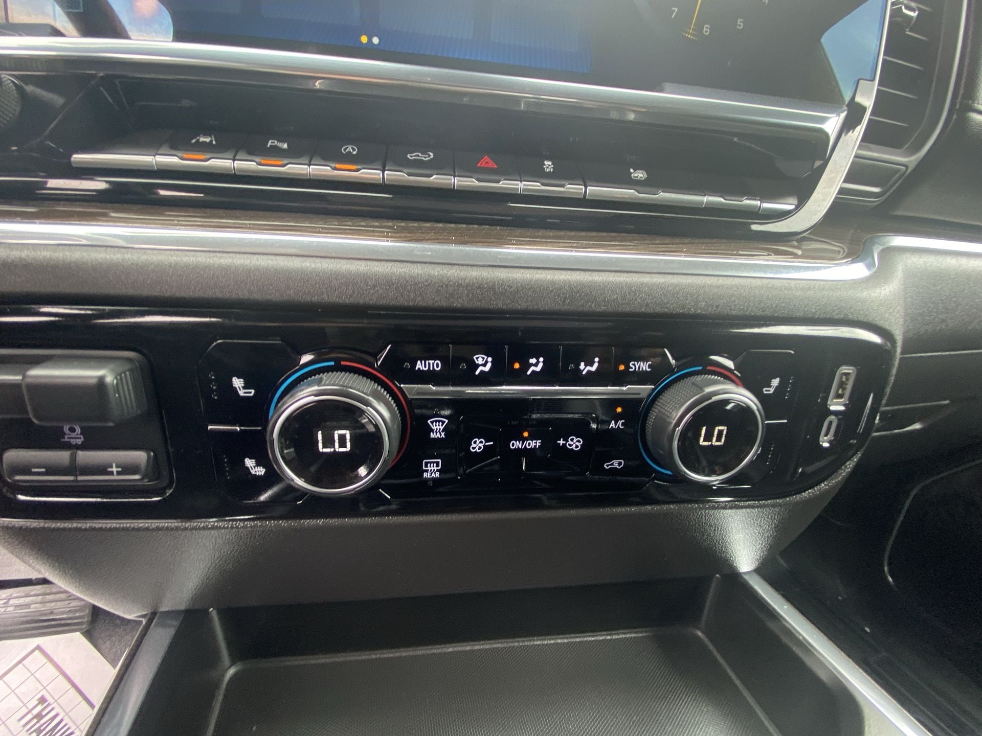 2023 Chevrolet Silverado 1500 RST - Photo 18
