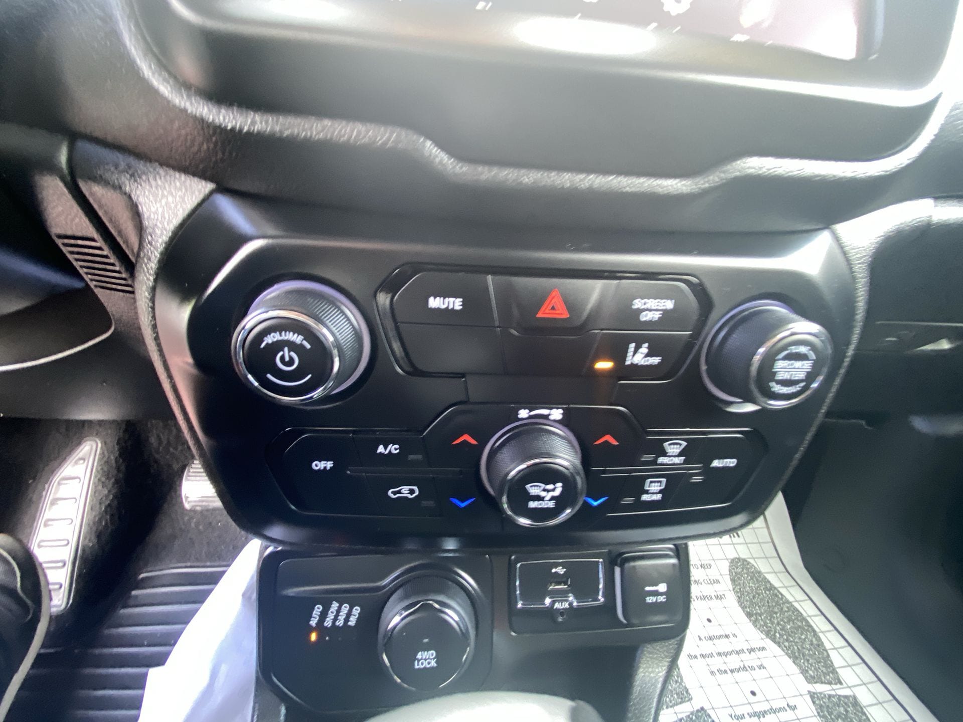 2023 Jeep Renegade Latitude - Photo 18