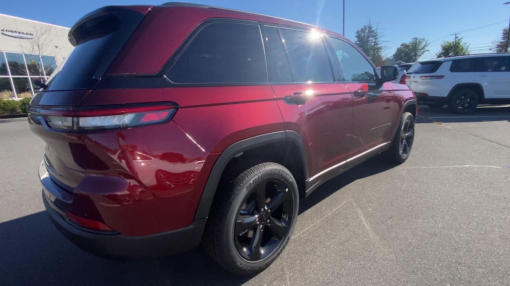 New 2025 Jeep Grand Cherokee ALTITUDE X 4X4 Sport Utility