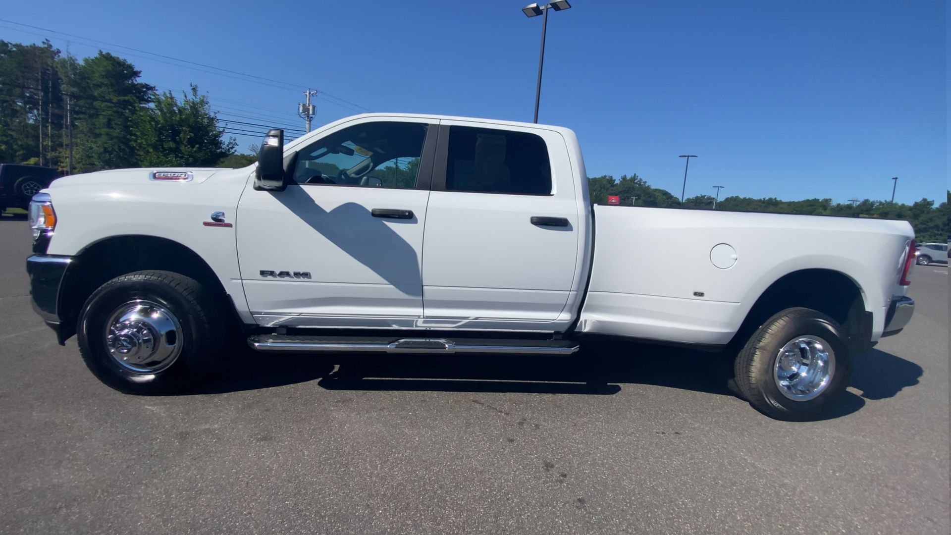 2024 RAM Ram 3500 Pickup Big Horn - Photo 7