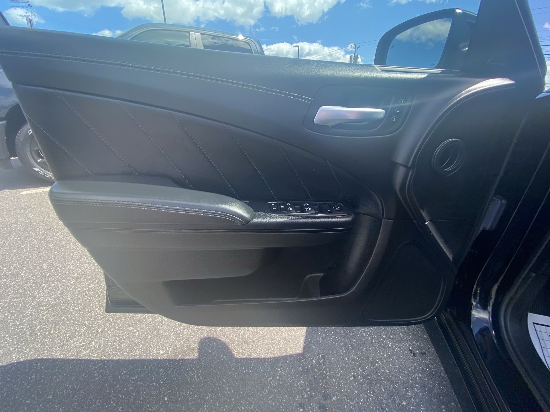 2023 Dodge Charger R/T - Photo 13