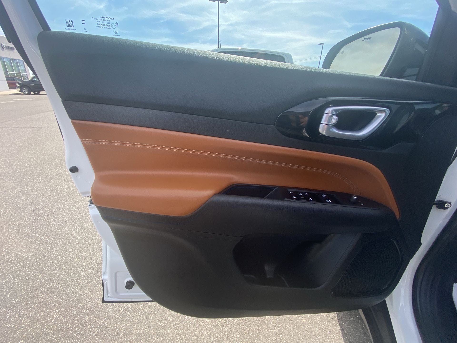 2025 Jeep Compass Limited - Photo 13