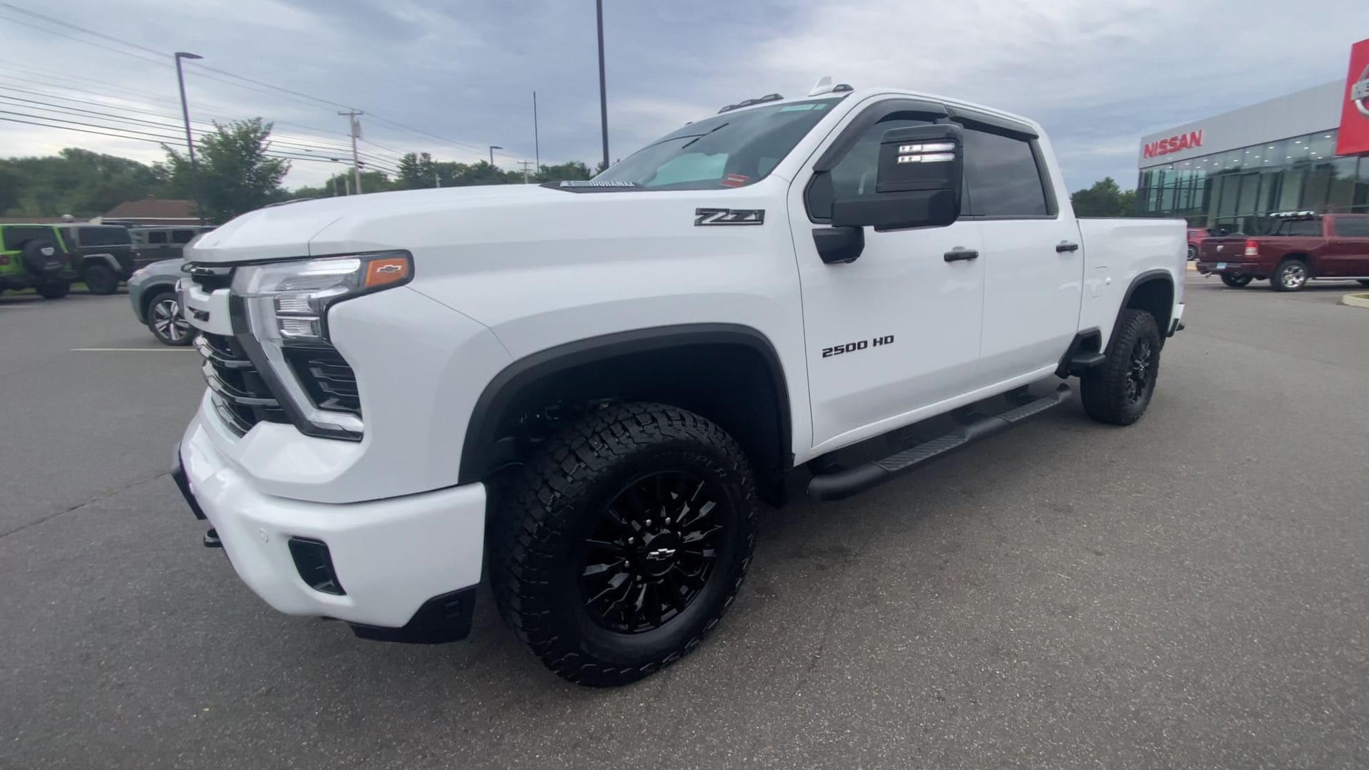 2024 Chevrolet Silverado 2500HD LTZ - Photo 6