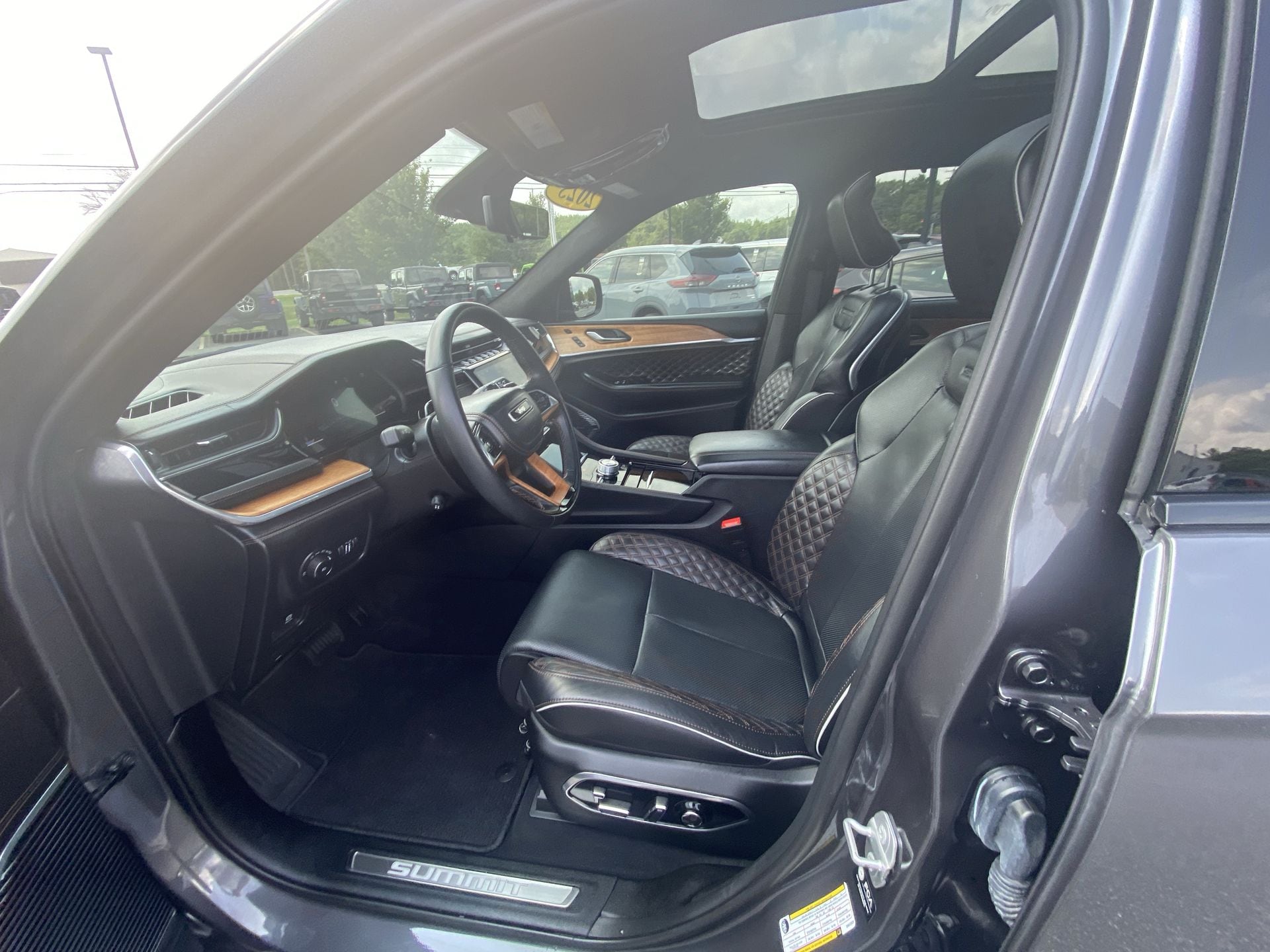 2025 Jeep Grand Cherokee L Summit Reserve - Photo 11