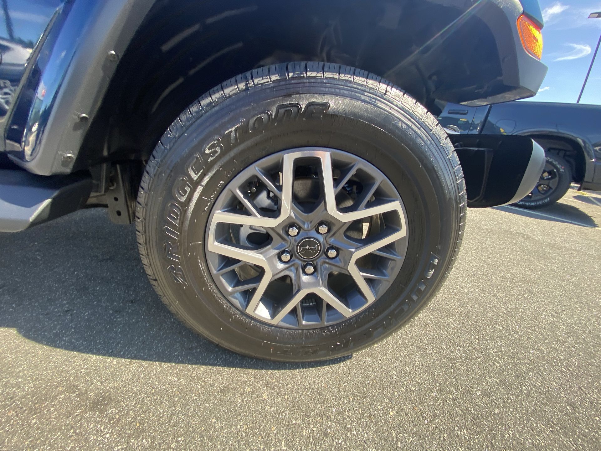 2025 Jeep Wrangler 4-Door Sahara - Photo 10