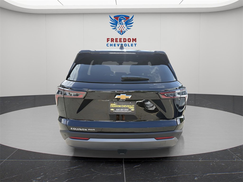 2026 Chevrolet Equinox LT photo 3