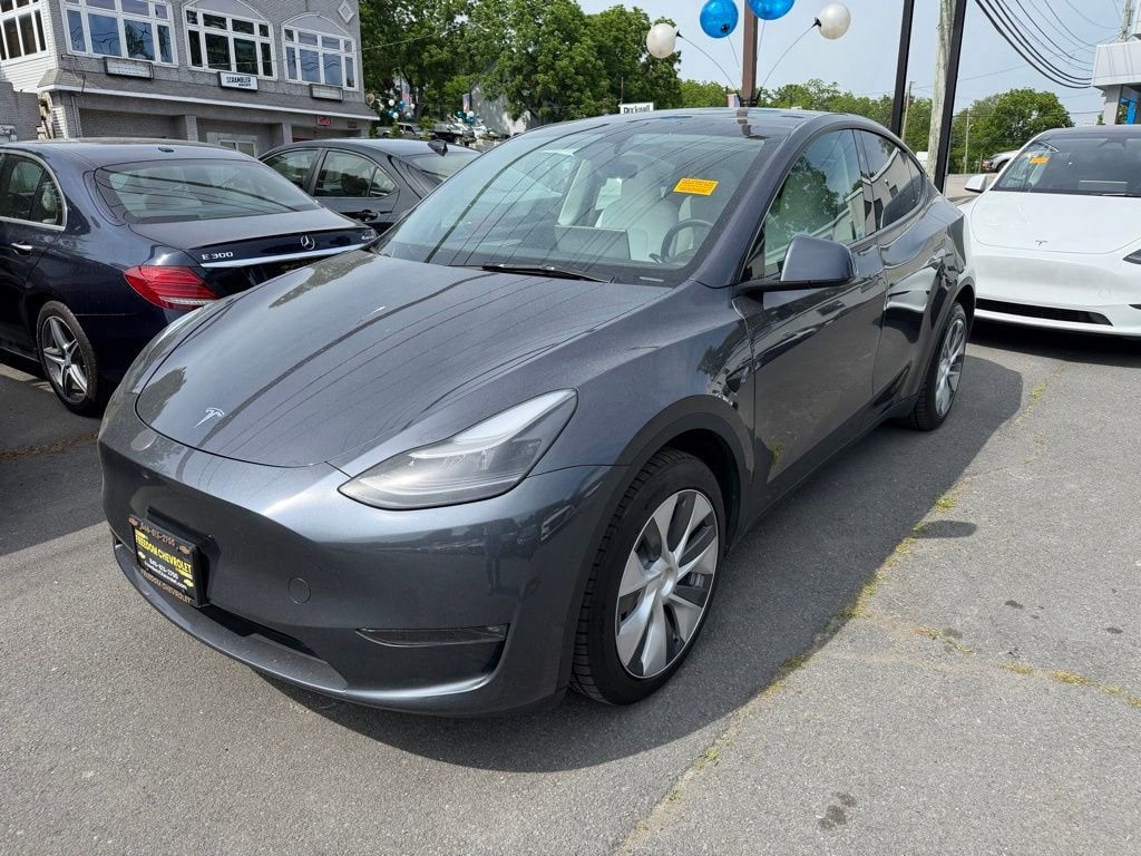2023 Tesla Model Y Long Range Dual Motor All-Wheel Drive's photo