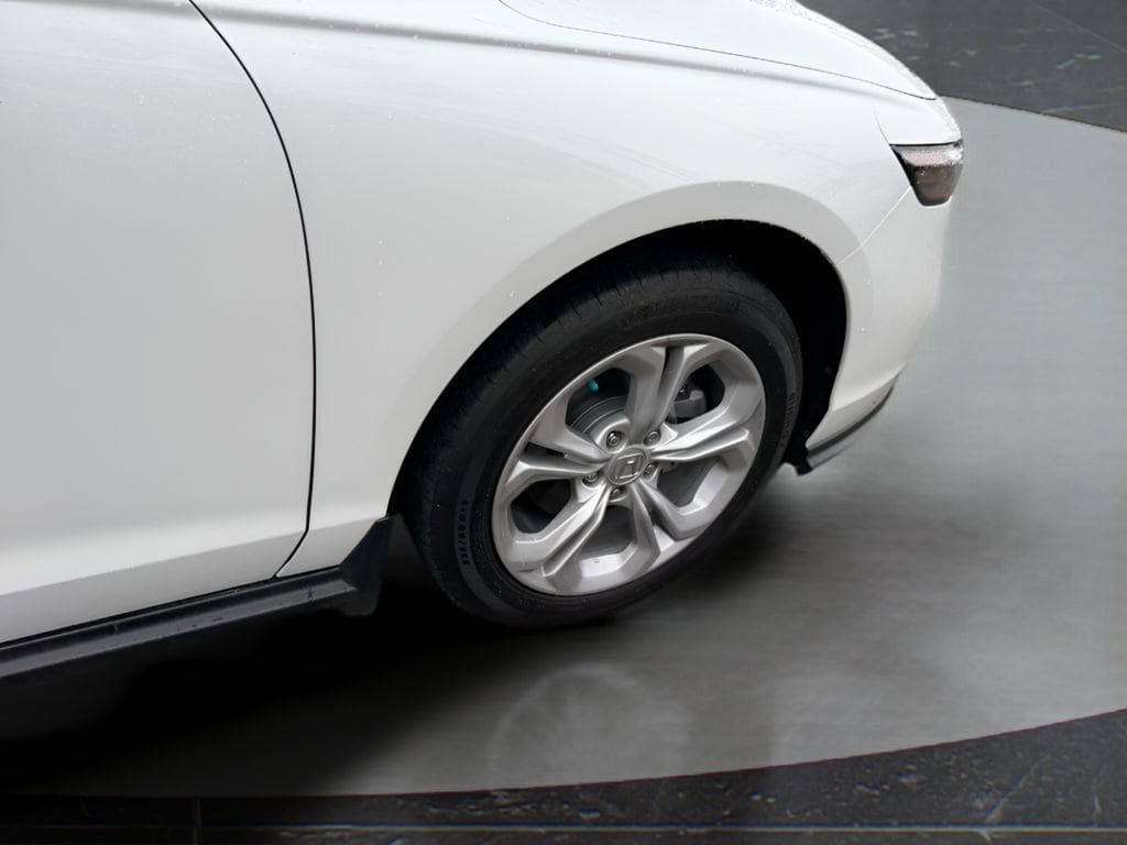 2025 Honda Accord LX - Photo 13
