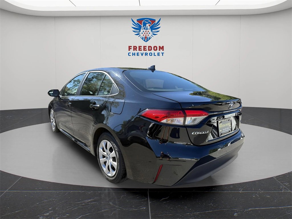 2024 Toyota Corolla LE photo 3