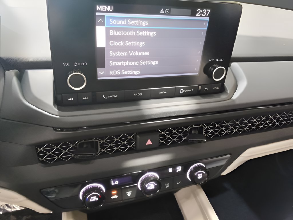 2025 Honda Accord LX - Photo 29