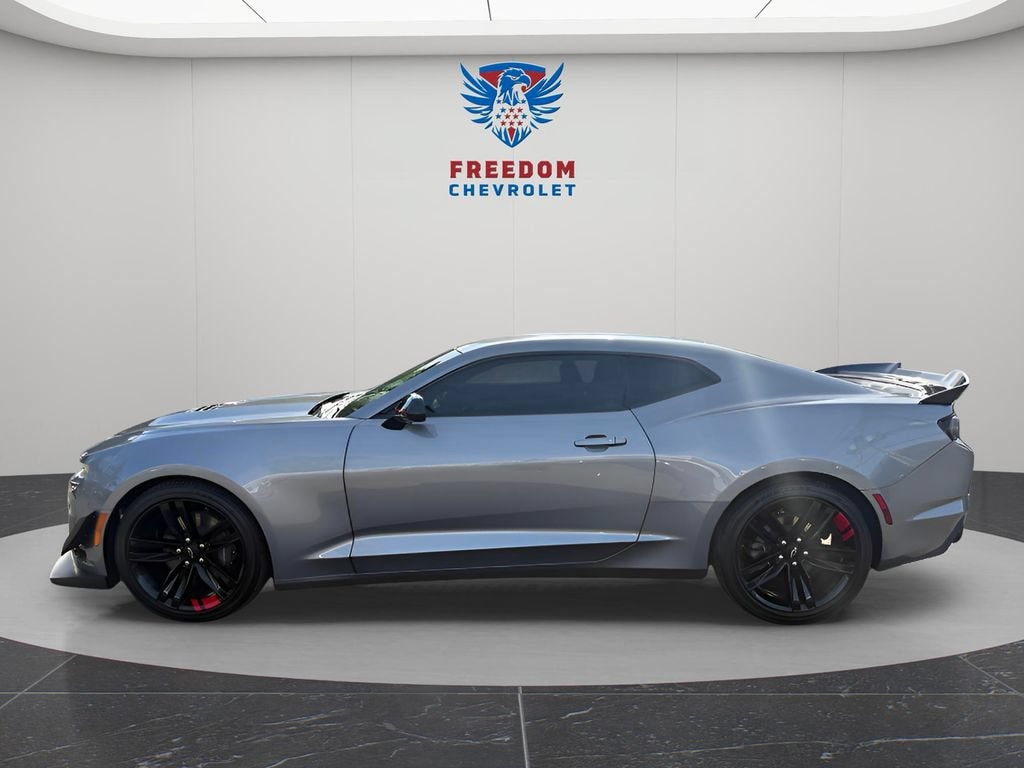 Used 2022 Chevrolet Camaro LT1 Performance