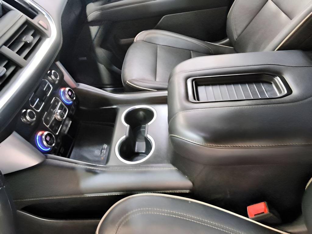 2022 GMC Yukon XL SLT - Photo 26