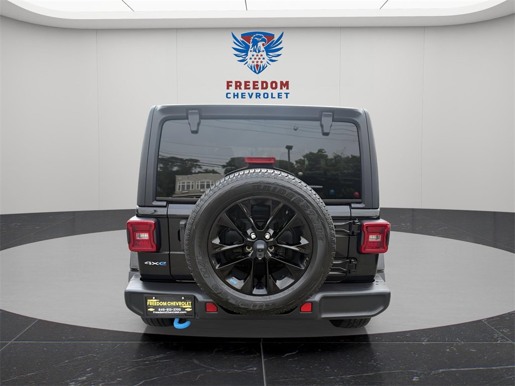 2022 Jeep Wrangler 4xe Unlimited Sahara photo 4