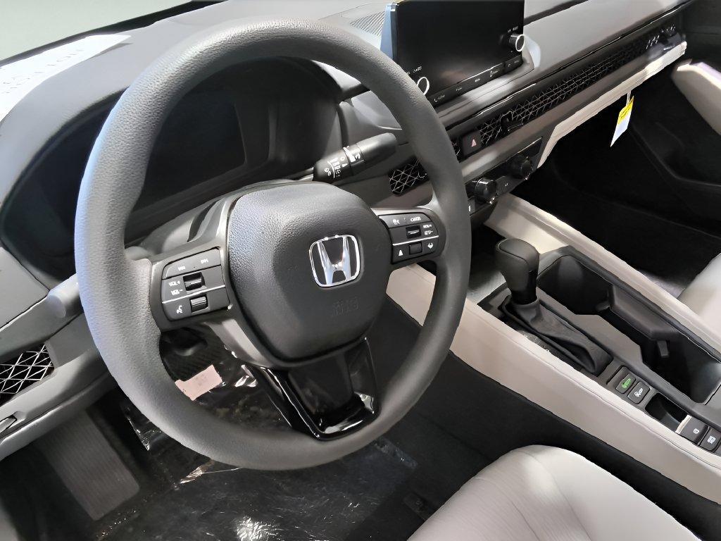 2025 Honda Accord LX - Photo 12