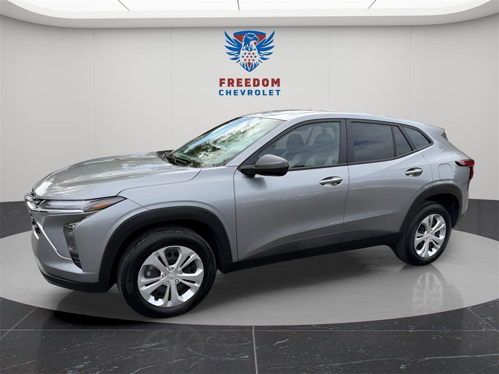 Used 2025 Chevrolet Trax LS with VIN KL77LFEP9SC190880 for sale in Fort Montgomery, NY