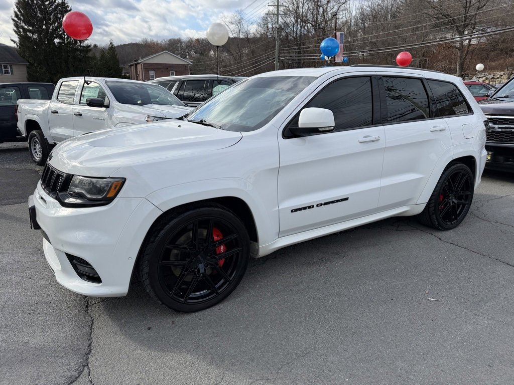 2021 Jeep Grand Cherokee SRT8 photo 2