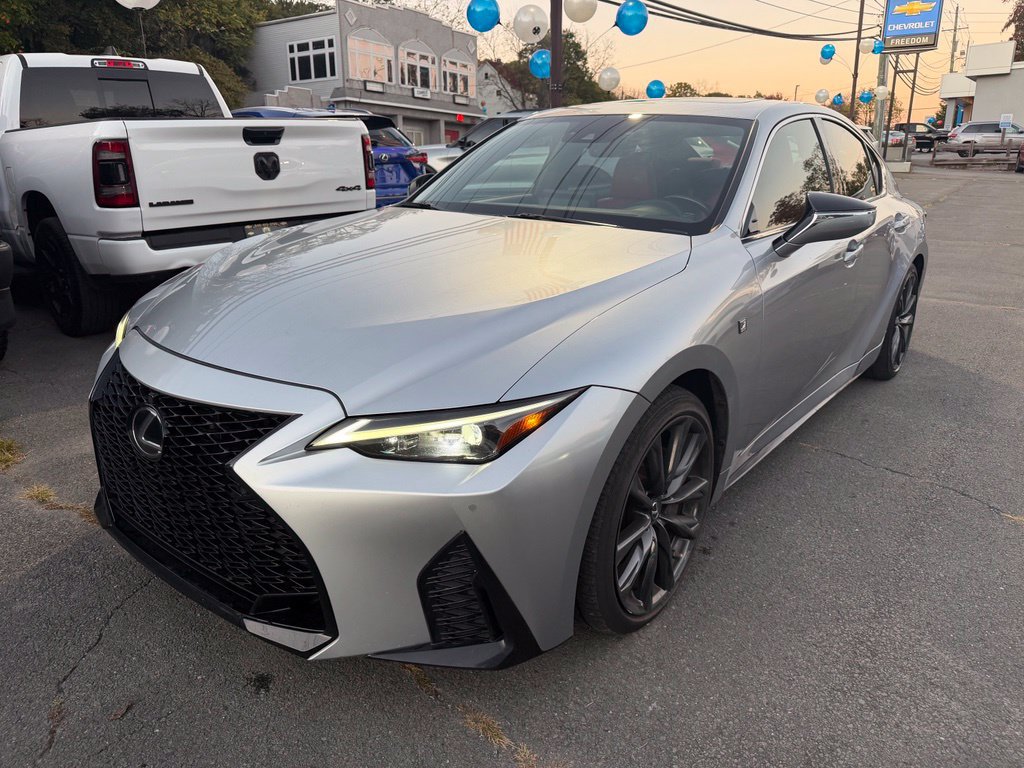 2021 Lexus IS