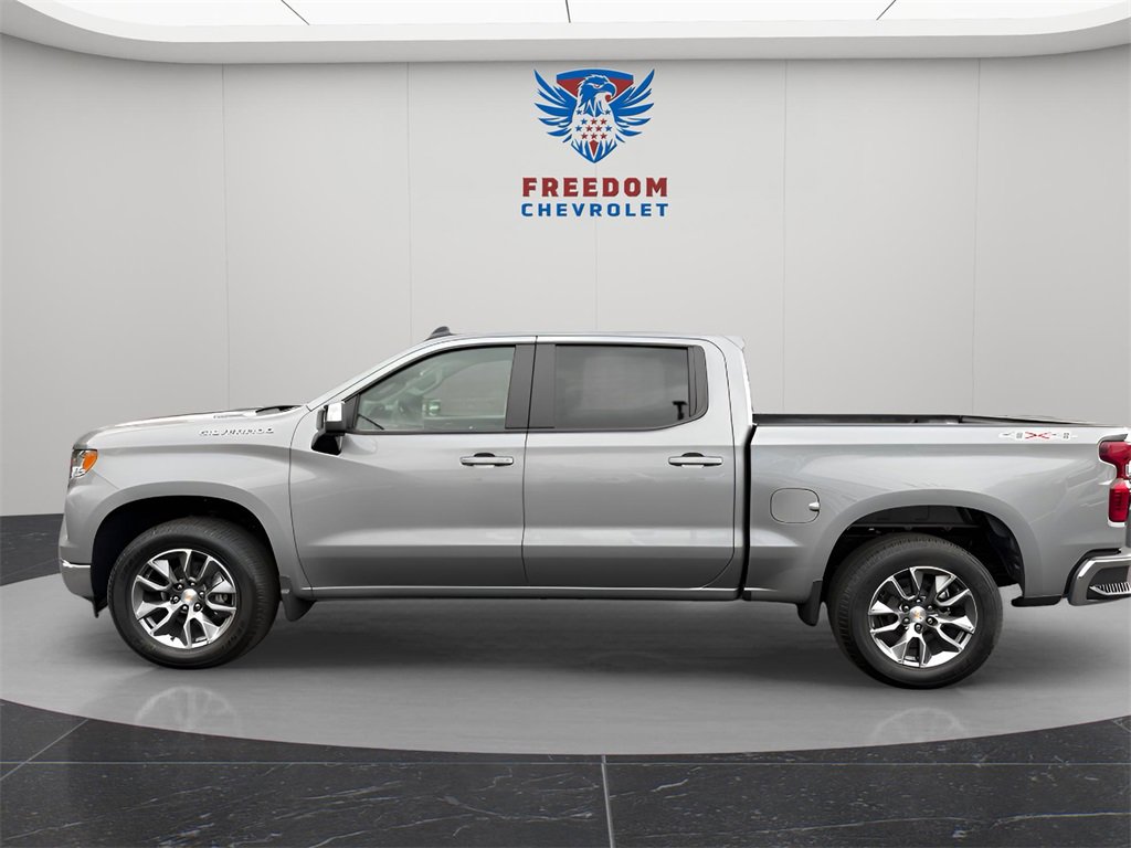 2026 Chevrolet Silverado 1500 Custom photo 2