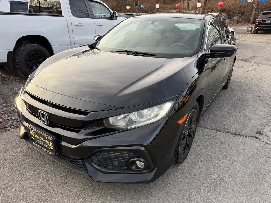 2018 Honda Civic Hatchback EX's photo