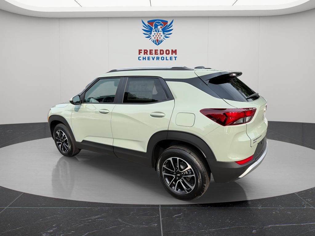 2026 Chevrolet Trailblazer LT - Photo 3