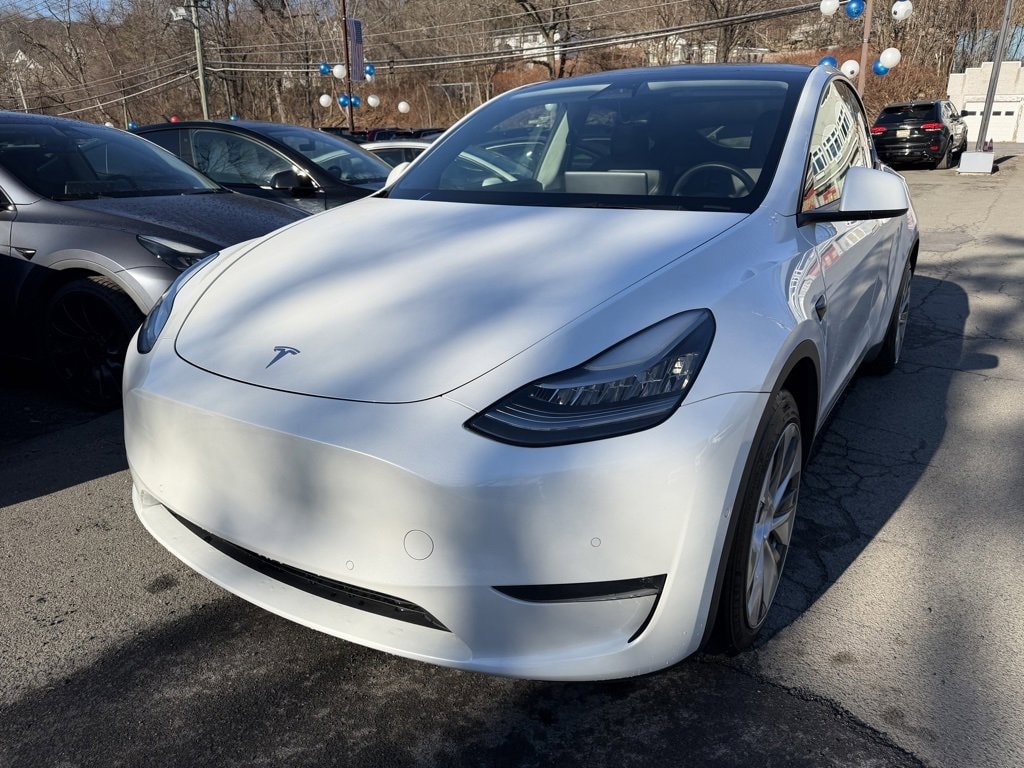 2021 Tesla Model Y Long Range's photo