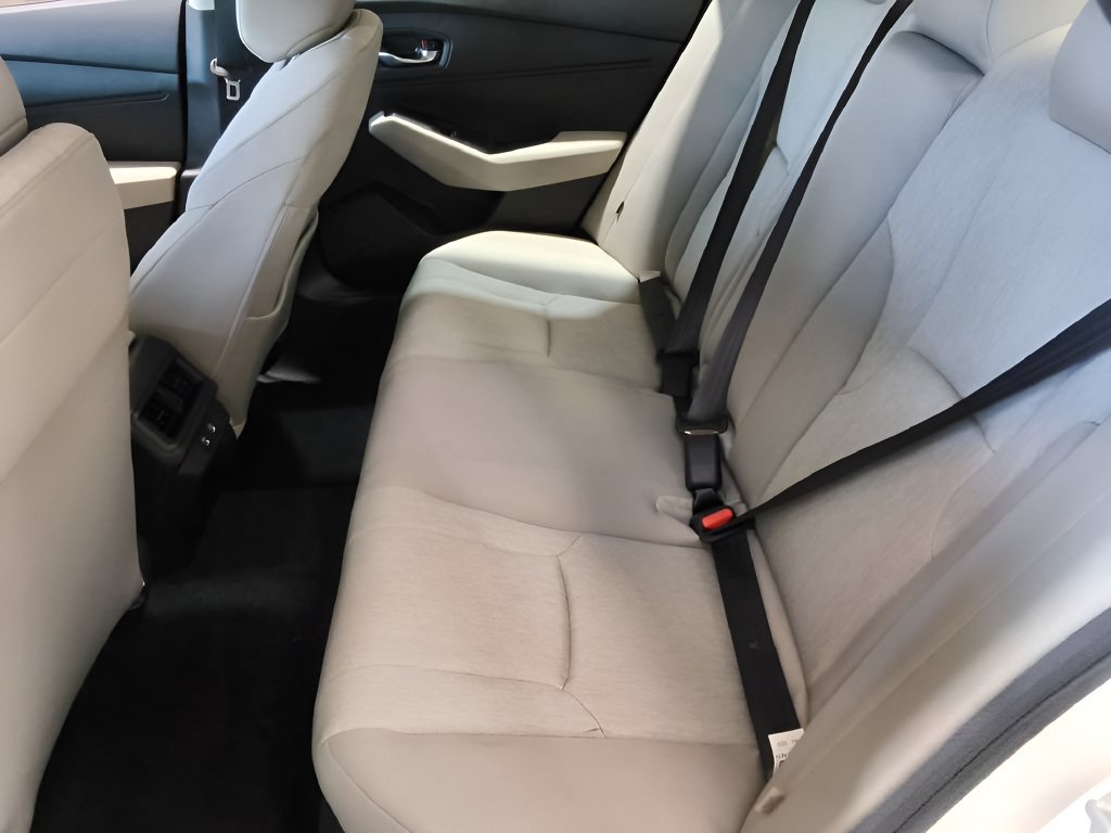 2025 Honda Accord LX - Photo 16