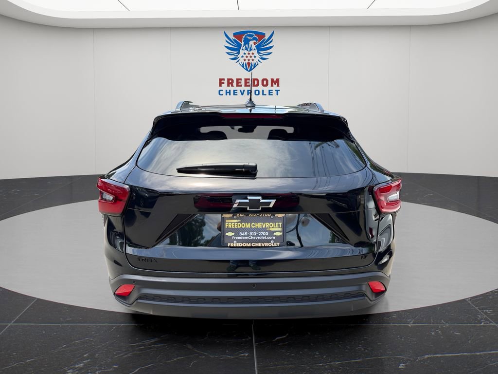 2026 Chevrolet Trax LT - Photo 6
