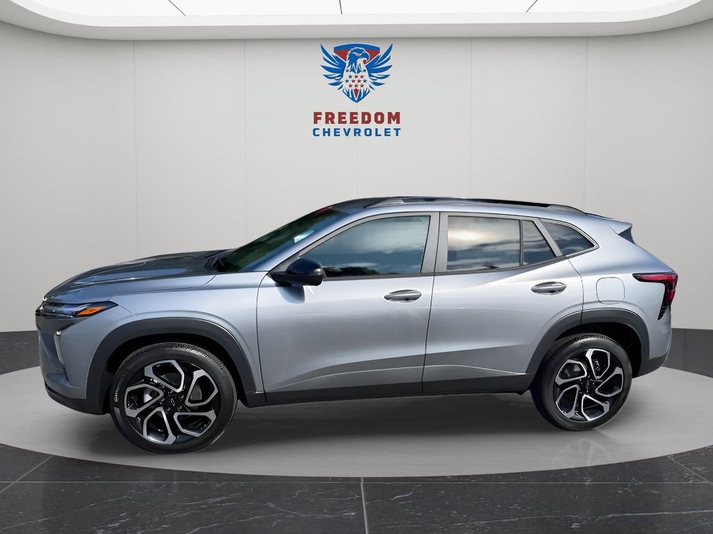 2026 Chevrolet Trax RS - Photo 2