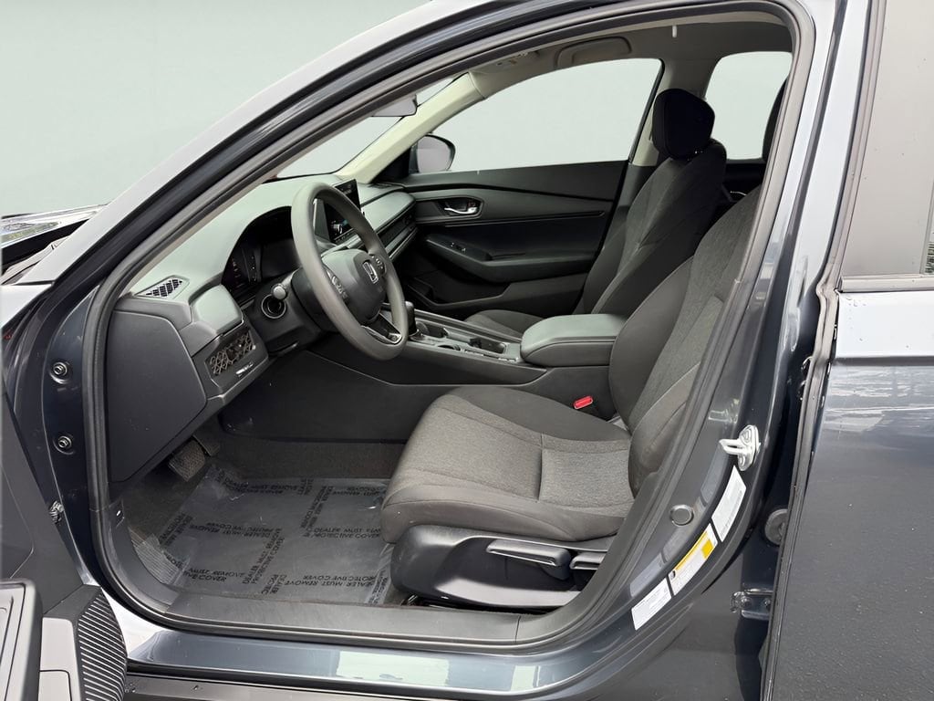 2025 Honda Accord LX - Photo 16