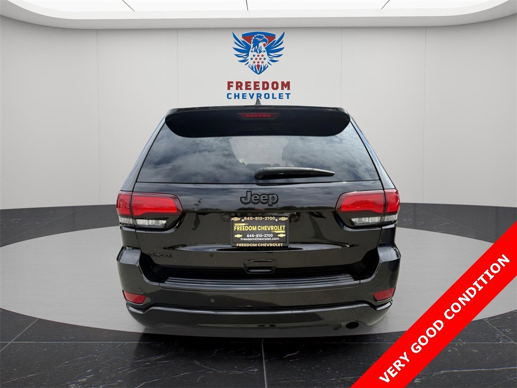 2018 Jeep Grand Cherokee Altitude photo 3