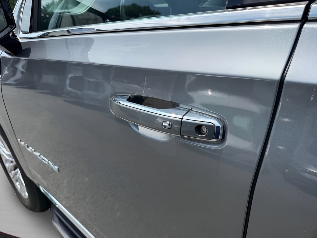 2022 GMC Yukon XL SLT - Photo 27