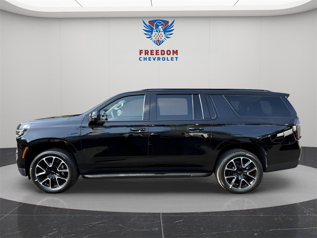 2026 Chevrolet Suburban RST photo 2