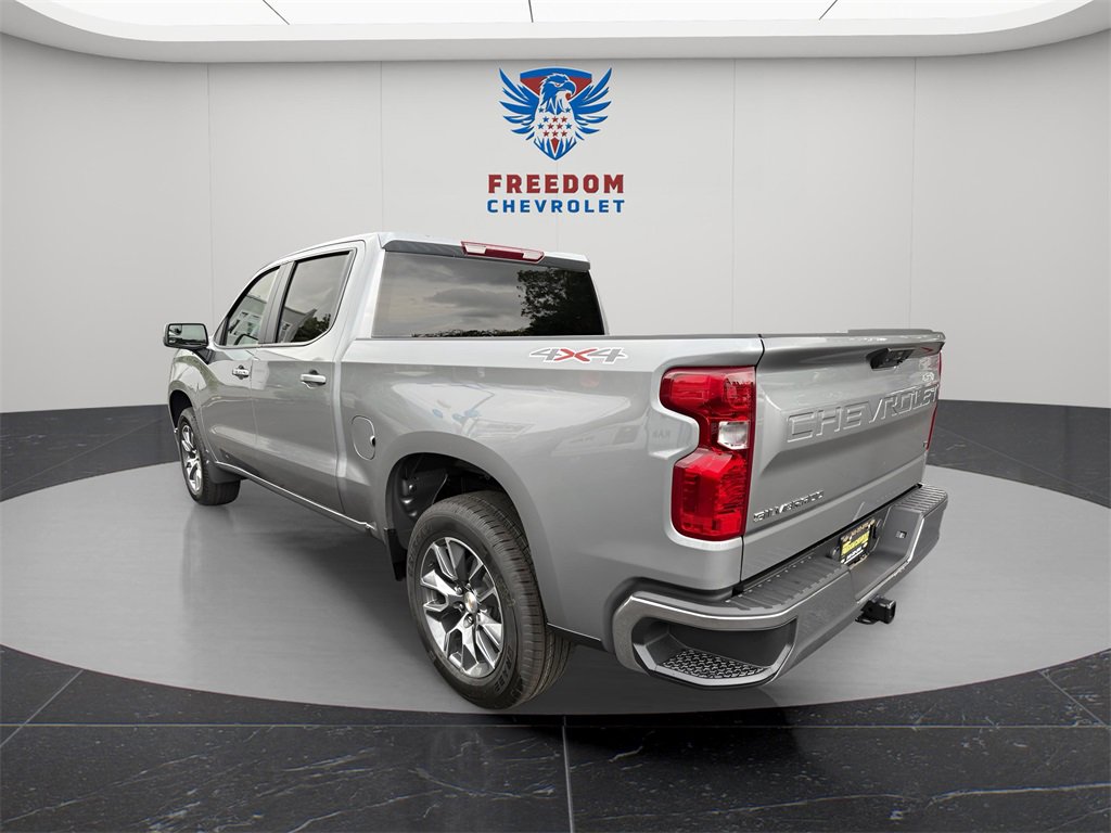 2026 Chevrolet Silverado 1500 Custom photo 3